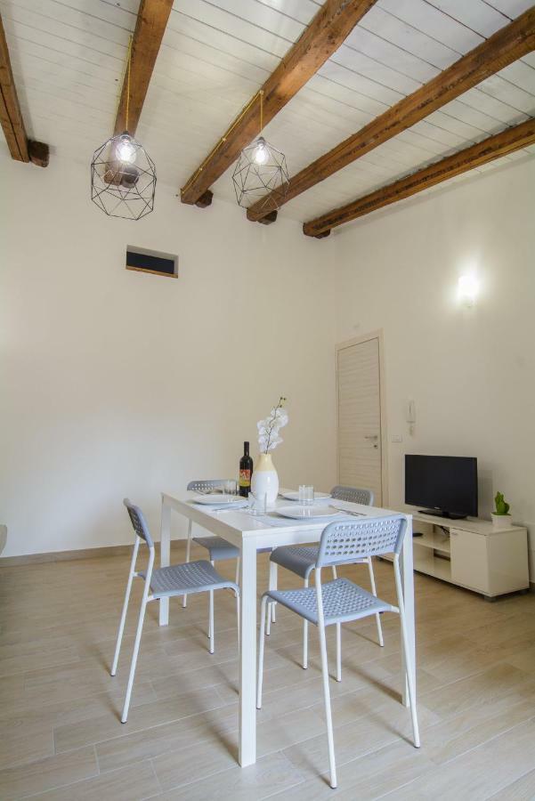Ficodi Apartments 阿尔卡莫 外观 照片